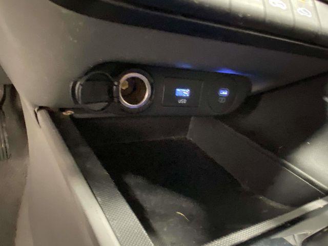 Hyundai Elantra  2024