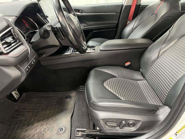 Toyota Camry  2022