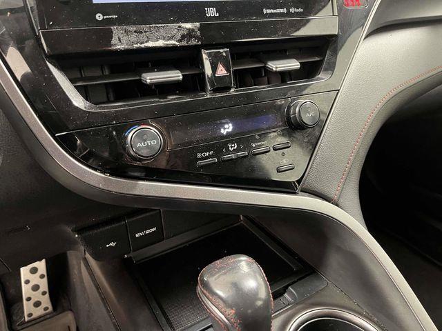 Toyota Camry  2022