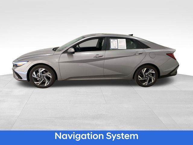 Hyundai Elantra Hybrid  2025