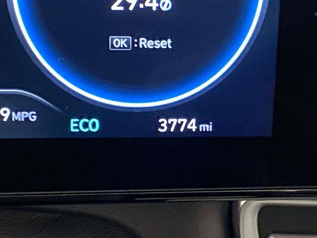 Hyundai Elantra Hybrid  2025