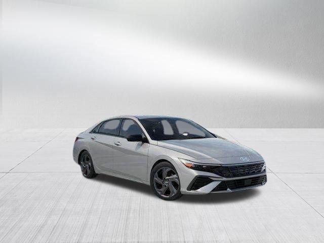 Hyundai Elantra  2026