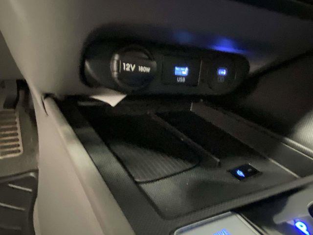 Hyundai Elantra  2025