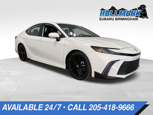 Toyota Camry Hybrid  2025