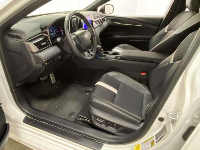 Toyota Camry Hybrid  2025