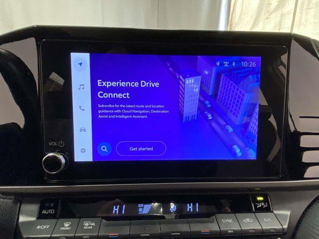 Toyota Camry Hybrid  2025