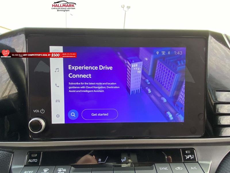 Toyota Camry Hybrid  2025