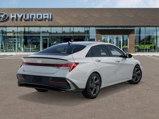 Hyundai Elantra  2026