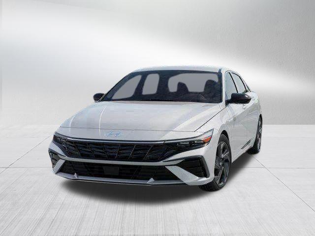 Hyundai Elantra  2026