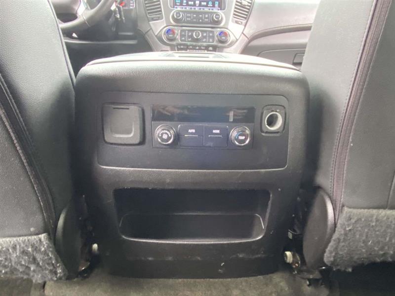 Chevrolet Suburban  2016