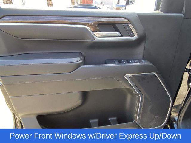 Chevrolet Silverado 1500  2025