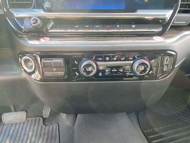 Chevrolet Silverado 1500  2025