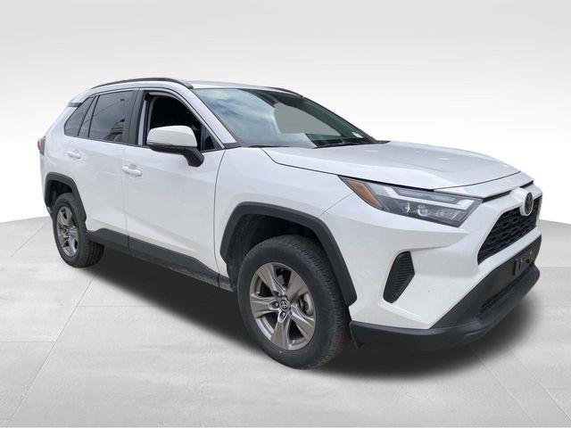 Toyota RAV4  2024