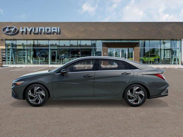 Hyundai Elantra  2026