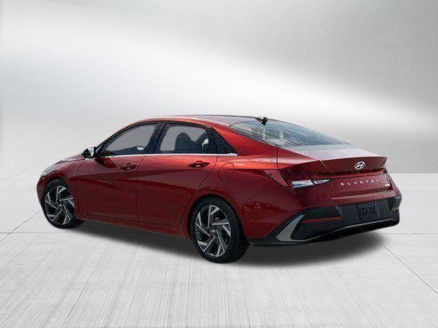 Hyundai Elantra  2026