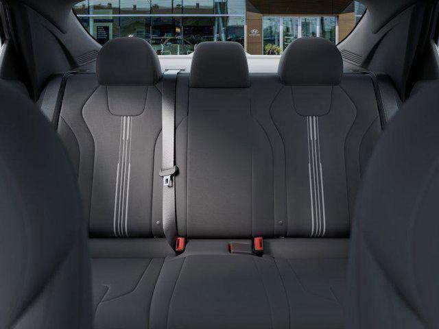 Hyundai Elantra Hybrid  2026