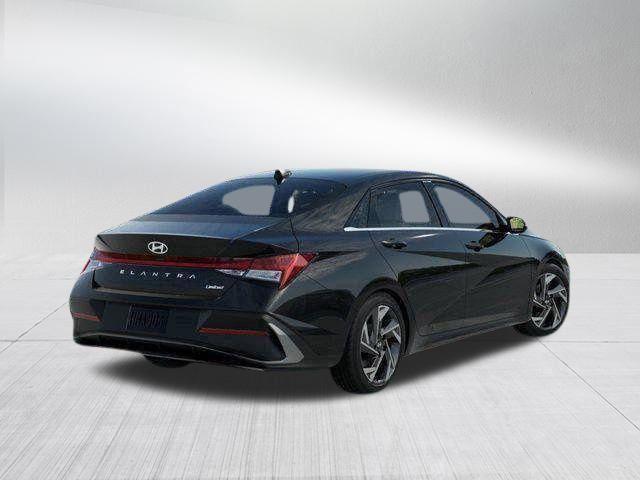 Hyundai Elantra  2026