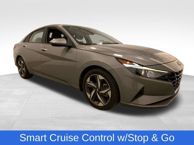 Hyundai Elantra  2023