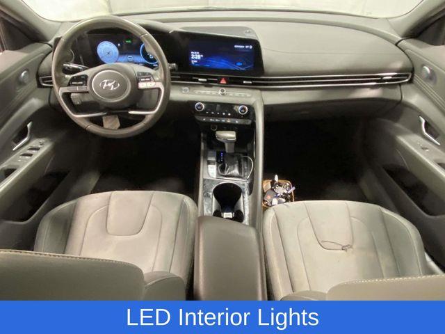 Hyundai Elantra  2023