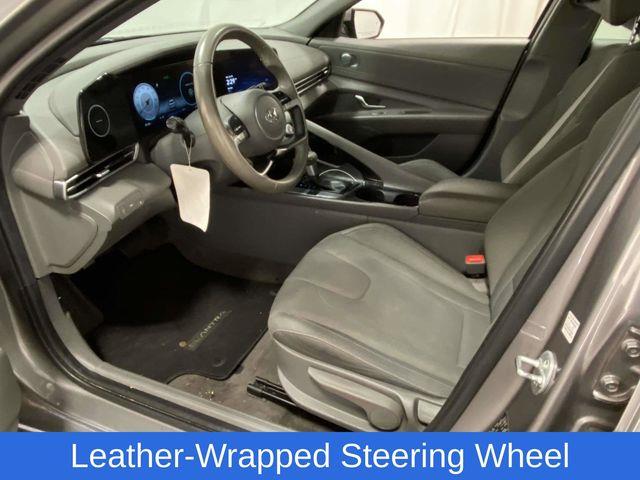 Hyundai Elantra  2023