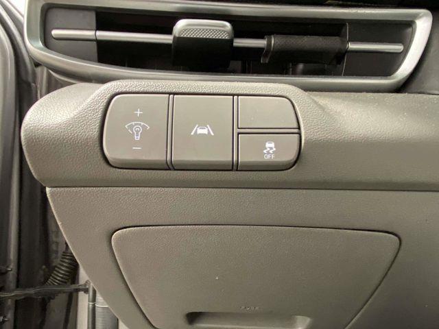 Hyundai Elantra  2023