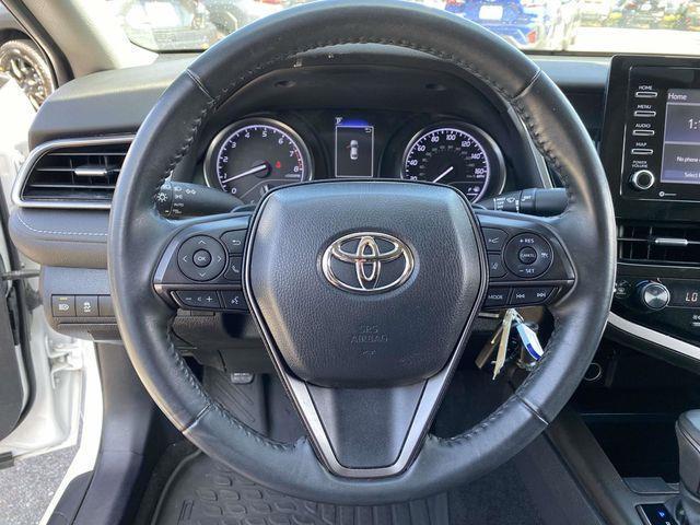 Toyota Camry  2023