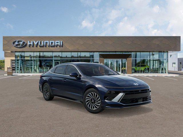 Hyundai Sonata Hybrid  2026