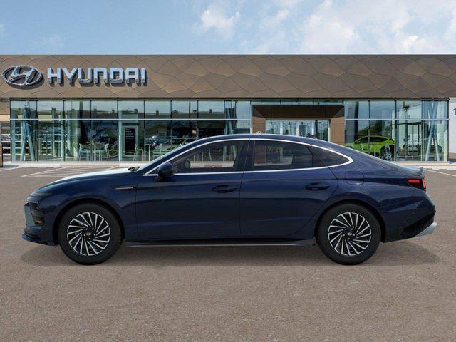 Hyundai Sonata Hybrid  2026