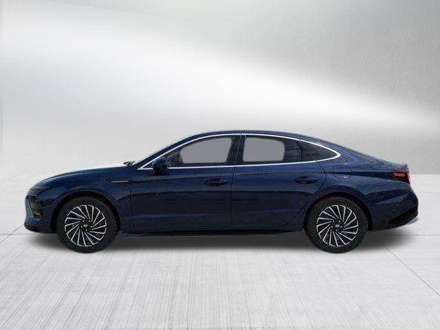 Hyundai Sonata Hybrid  2026