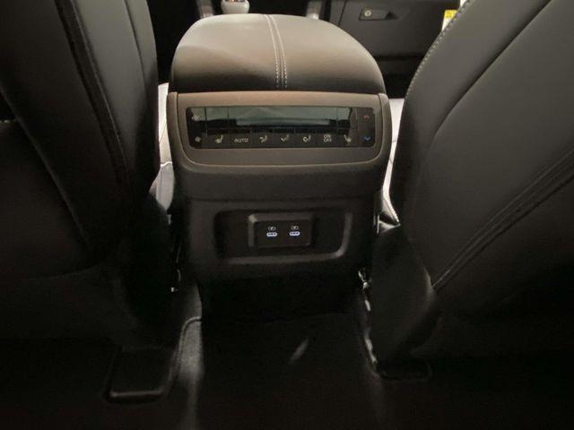 Nissan Pathfinder  2026