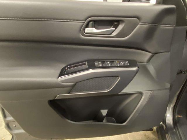 Nissan Pathfinder  2026