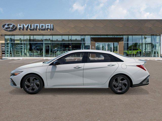 Hyundai Elantra  2026