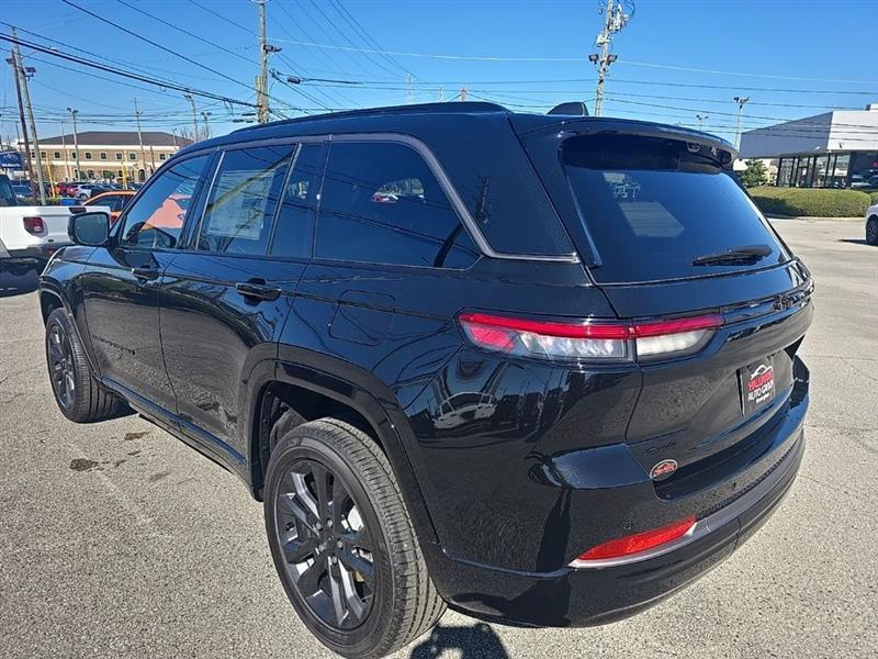 Jeep Grand Cherokee  2026