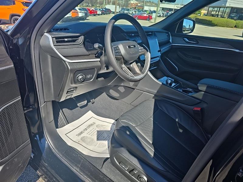 Jeep Grand Cherokee  2026