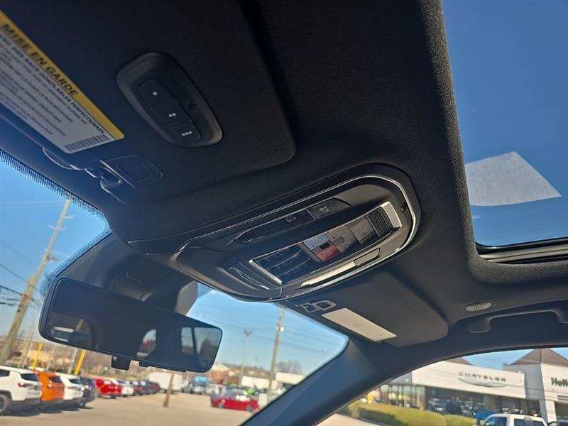 Jeep Grand Cherokee  2026