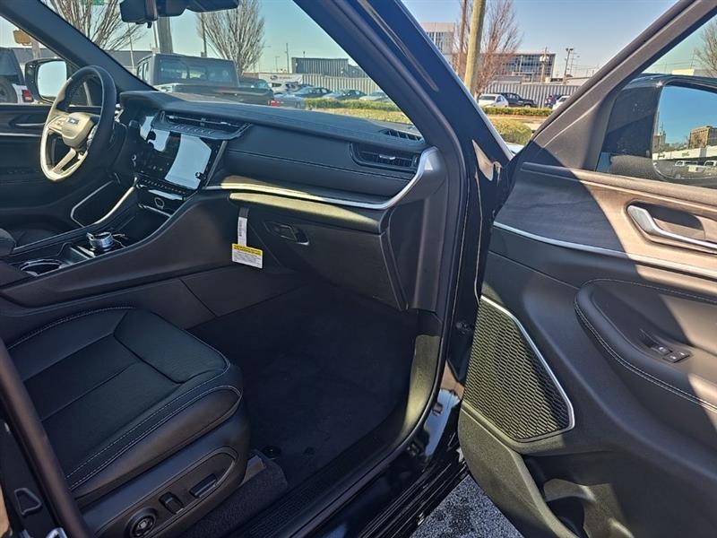 Jeep Grand Cherokee  2026