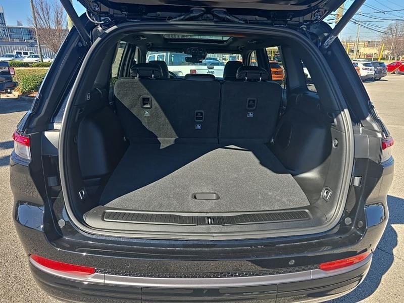 Jeep Grand Cherokee  2026