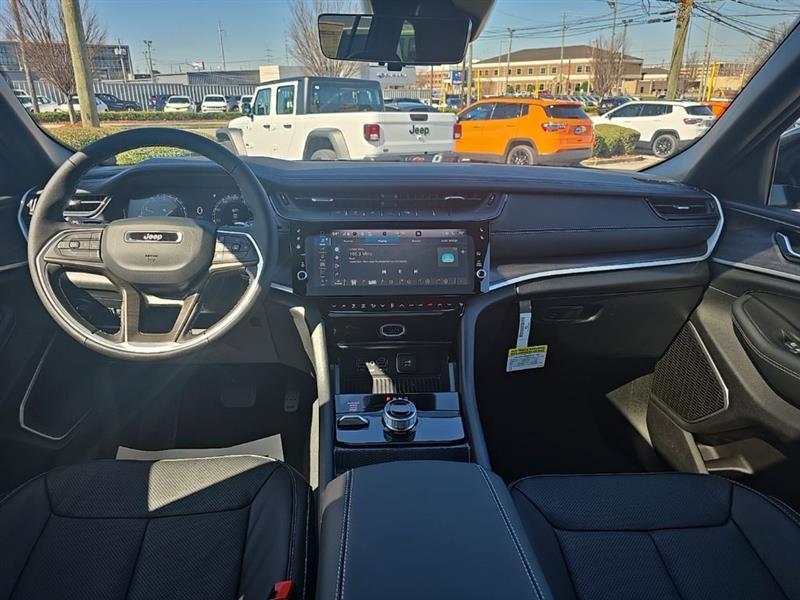 Jeep Grand Cherokee  2026