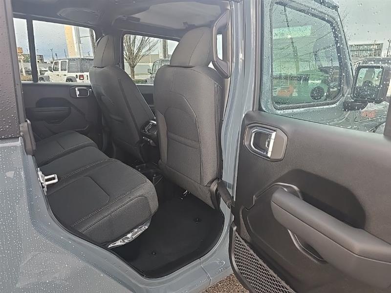 Jeep Gladiator  2026