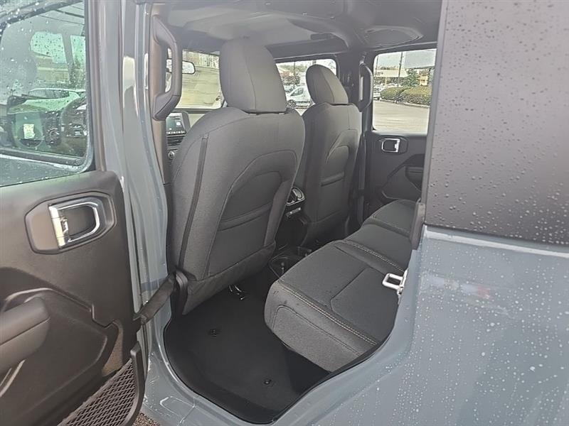 Jeep Gladiator  2026