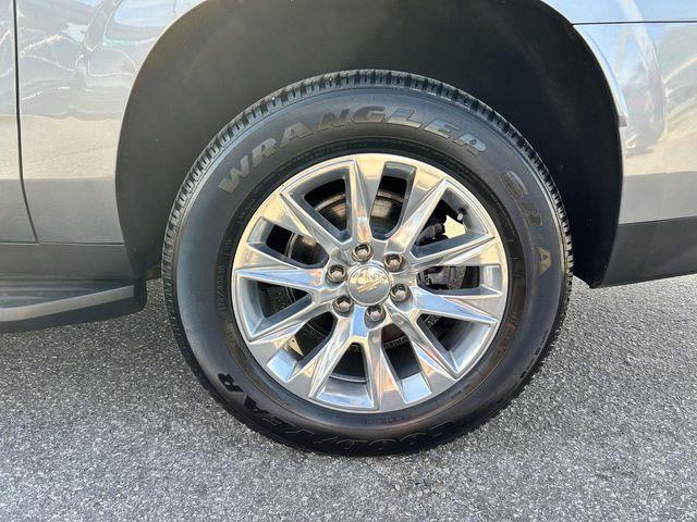 Chevrolet Suburban  2022