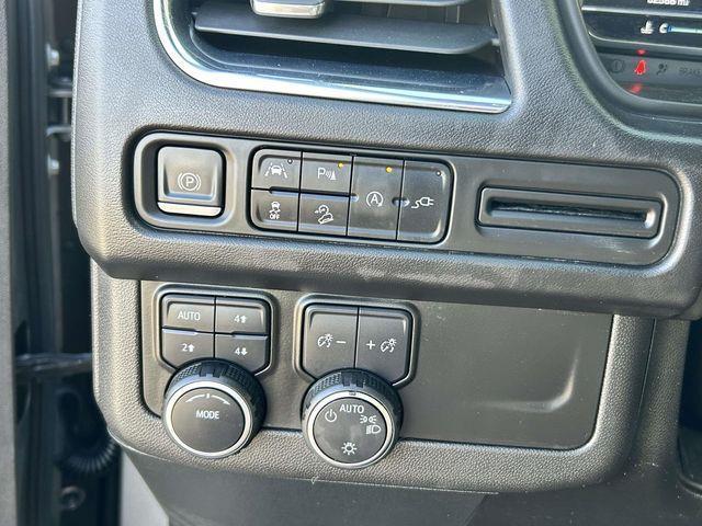 Chevrolet Suburban  2022