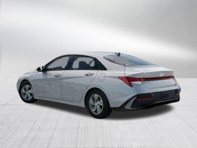 Hyundai Elantra  2026
