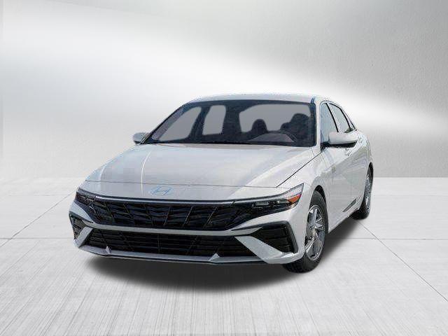 Hyundai Elantra  2026