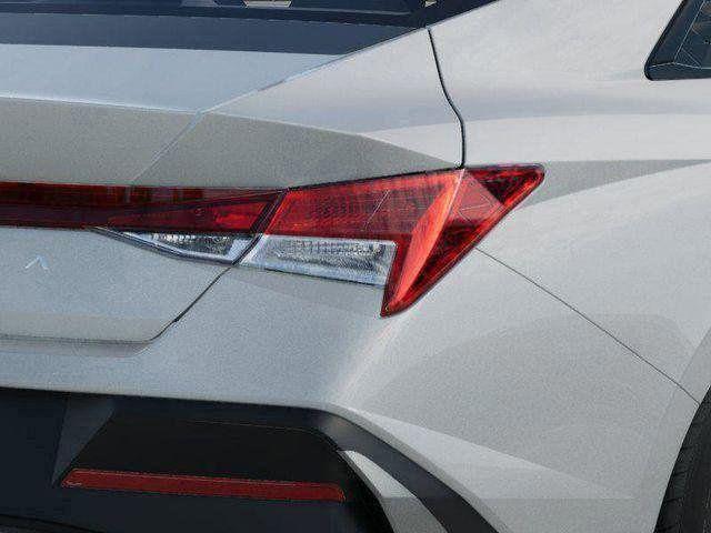 Hyundai Elantra  2026