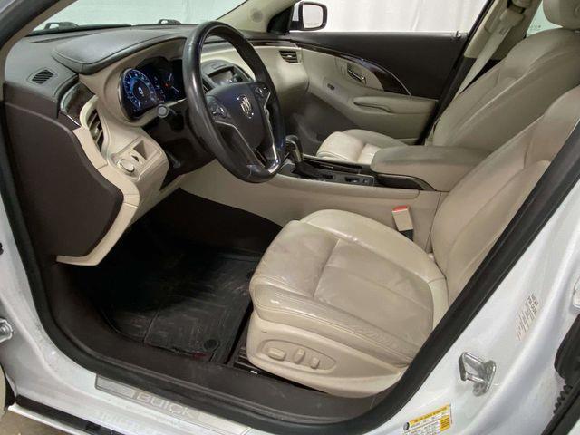 Buick LaCrosse  2016