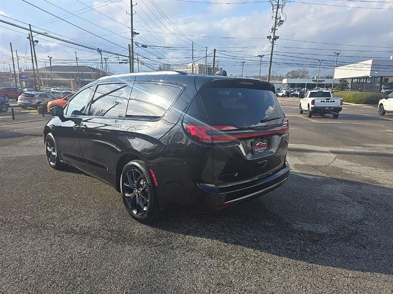 Chrysler Pacifica  2026