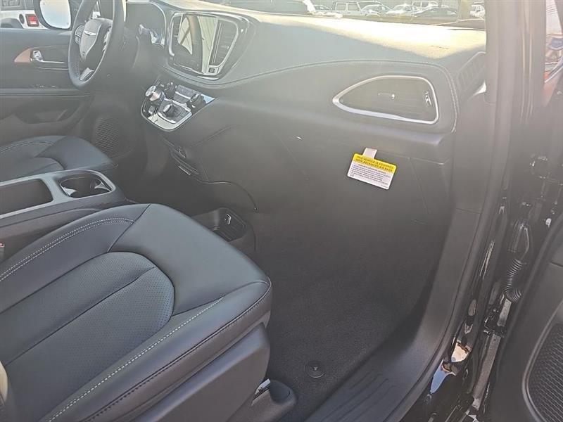 Chrysler Pacifica  2026