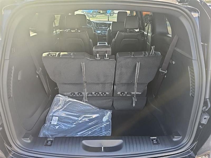 Chrysler Pacifica  2026