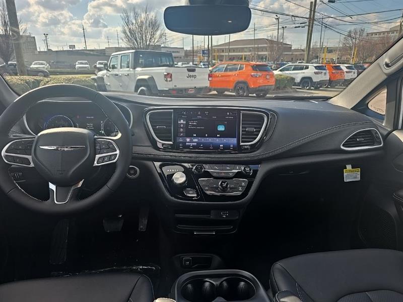 Chrysler Pacifica  2026